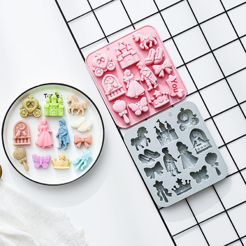 🌸 Stampo in Silicone 3D a 12 C - Kitchen Baking Molds recensione e prezzo
