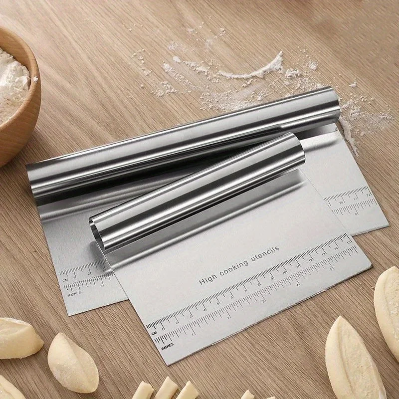 Taglierina per pasticceria ras - Bench Scraper Dough recensione e prezzo